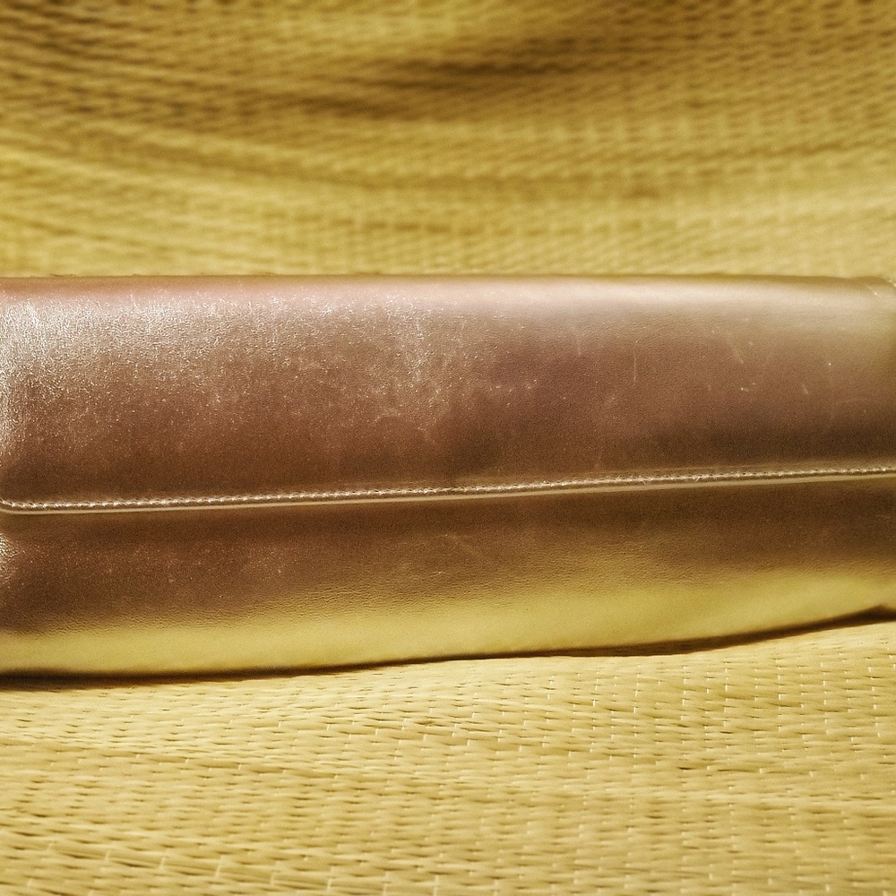 Stuart Weitzman Gold Clutch Bag - Picture 3 of 9
